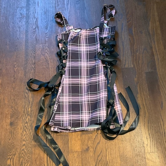 Dolls Kill Lg Gothic/Punk/Witchy Pink/Black Plaid Mini Dress Black Ribbon Laceup - Picture 10 of 12